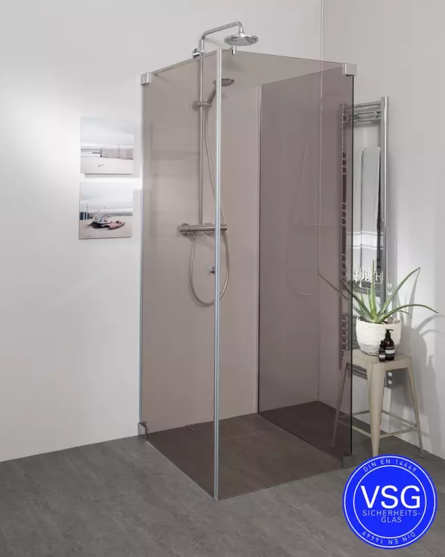 Teilgerahmte VSG Dusche U Form mit Pendeltür an Wand Maßanfertigung