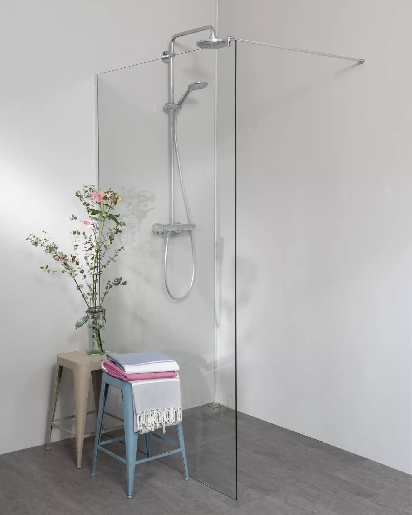 Begehbare Dusche: Seitenwand Dusche alleinstehend, extrabreit