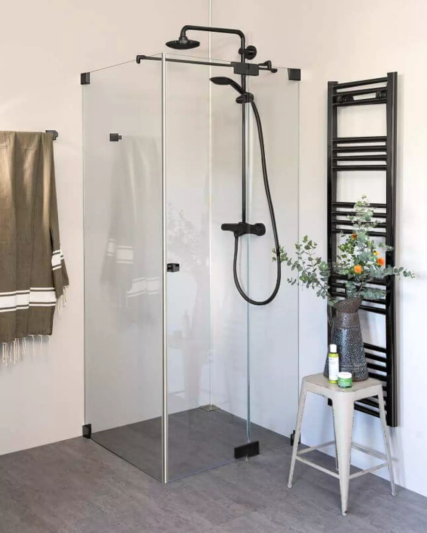 Eckdusche 75x75 Pendeltür und Festwand & Duschwanne