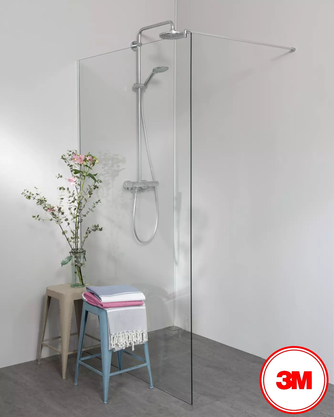 Begehbare Dusche: Duschwand zum Kleben mit Wandprofil, extrabreit