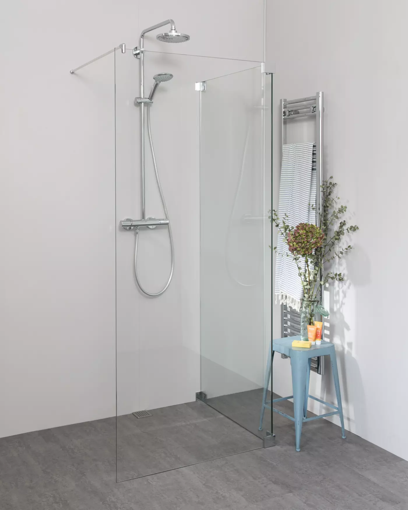 Begehbare Dusche: Walk-in Duschwand mit Seitenwand, Sondermaße