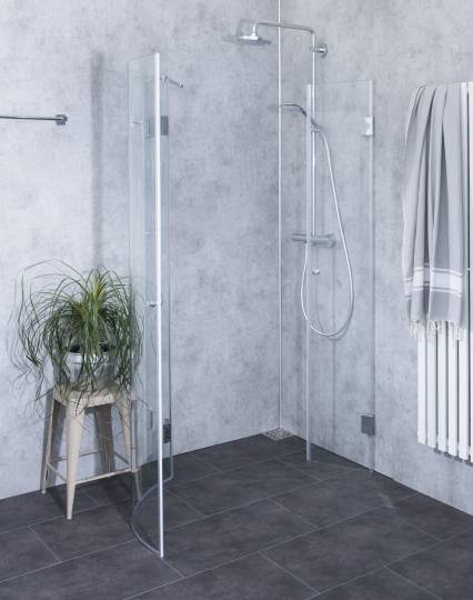VIertelkreisdusche aus Glas mit Innentüre
