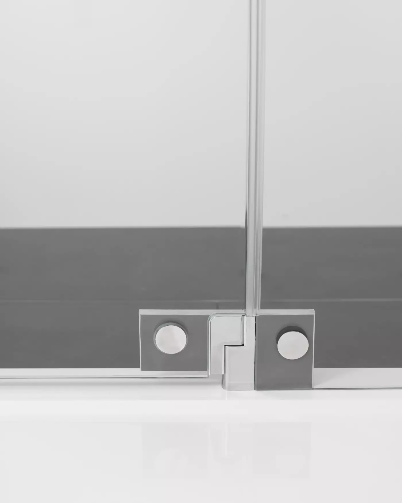 Glasscharnier_8mm_Glas_von_innen-1400x1750