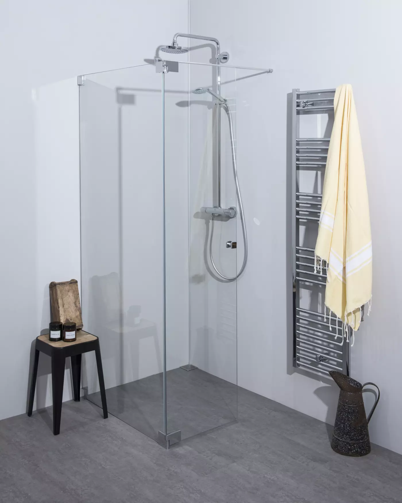 Walk-In Dusche: Festwand mit Klappteil, Sondermaße