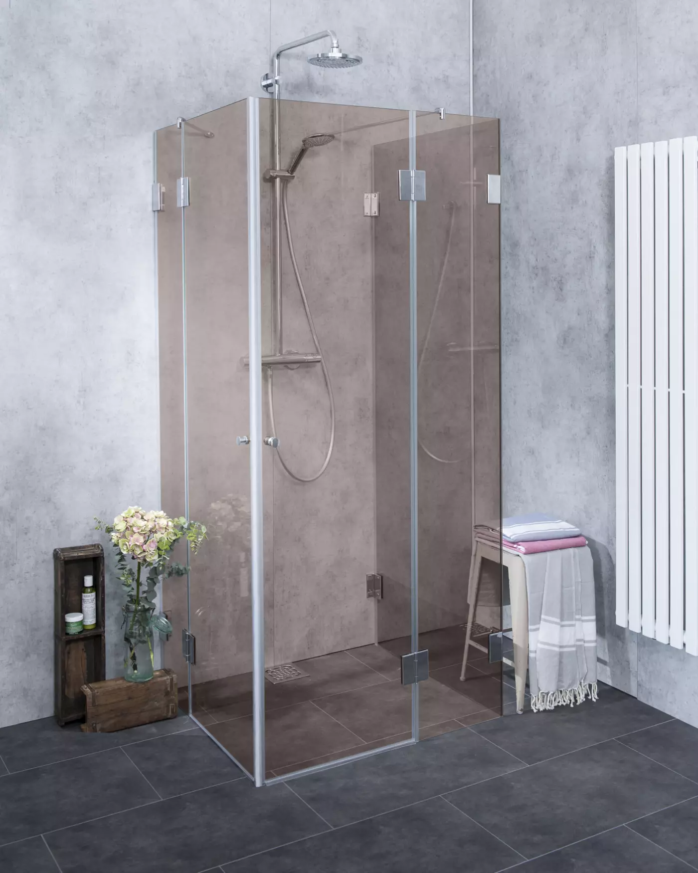 U-Form Dusche nach Maß Eckeinstieg