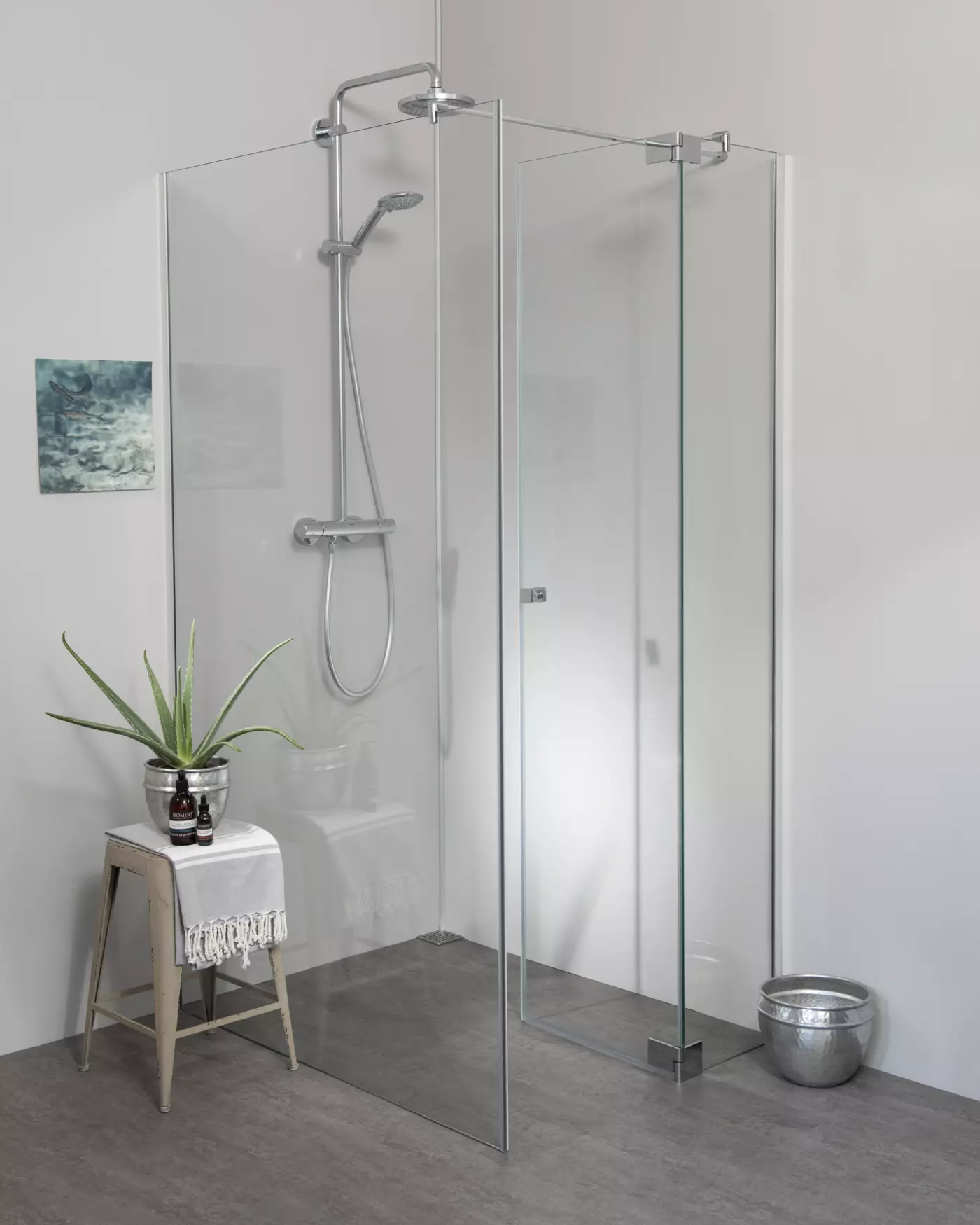 Teilgerahmte Eckdusche mit Pendeltür und Festwand groß