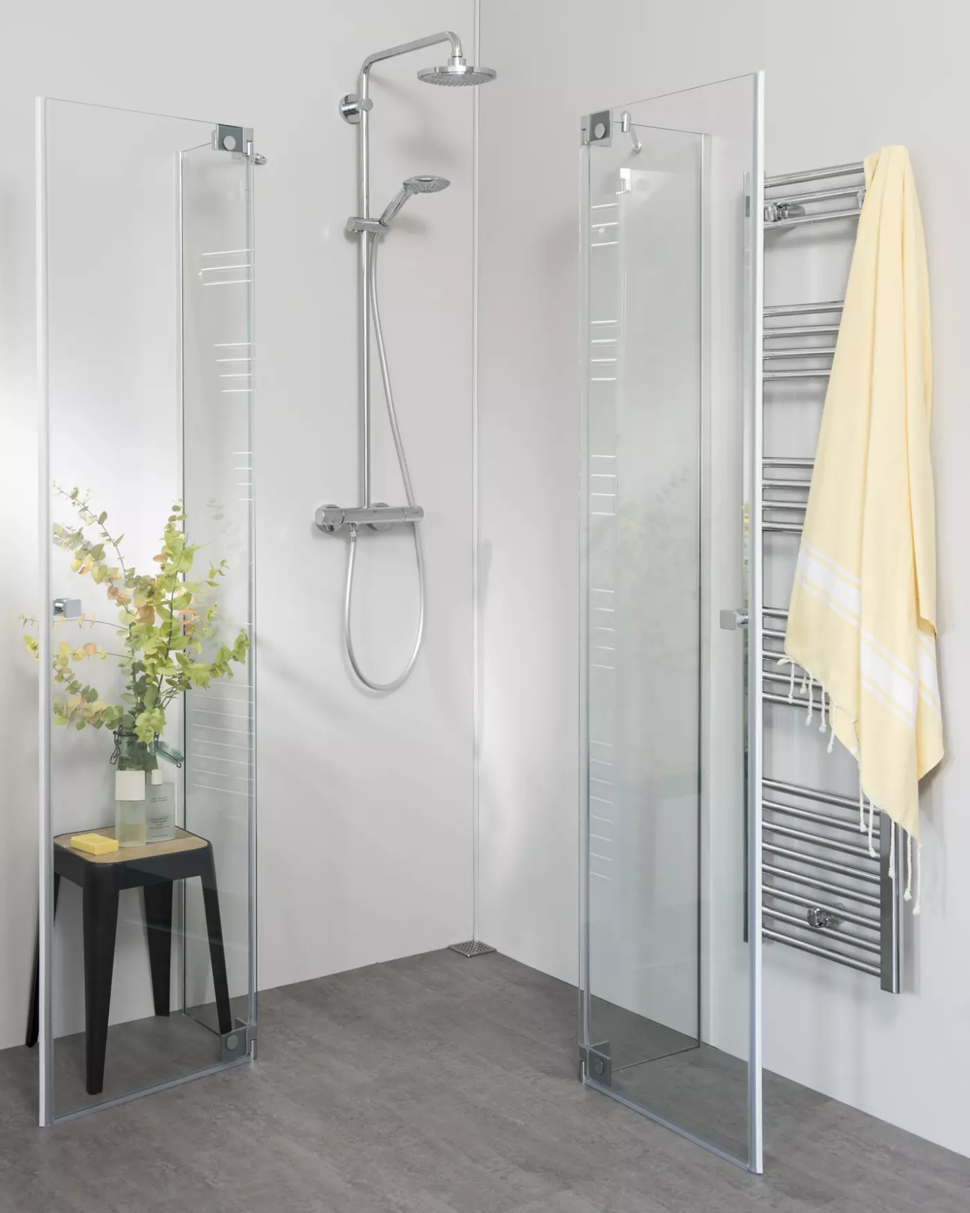 Teilgerahmte Eckdusche 90x80 mit 2 Pendeltüren & Duschwanne