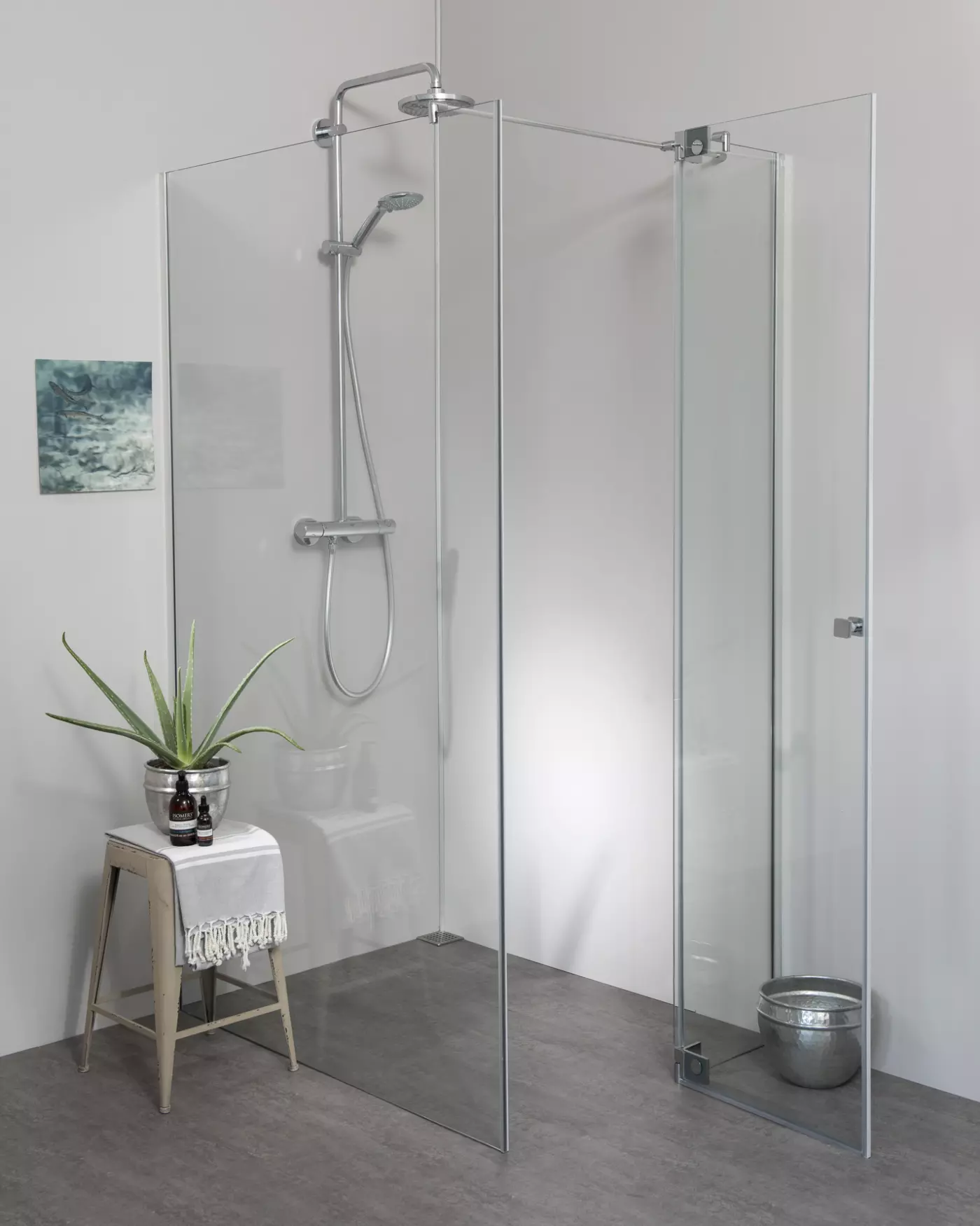 Teilgerahmte Eckdusche mit Pendeltür und Festwand groß