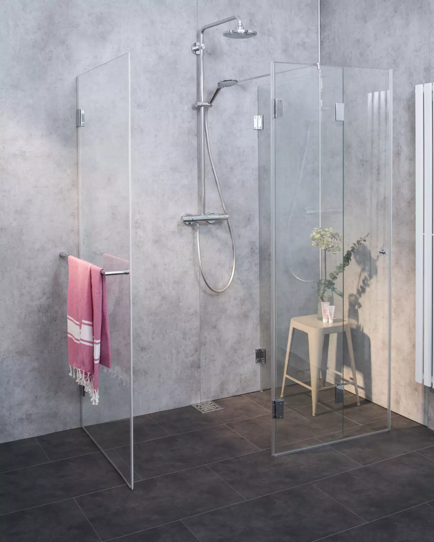 Große bündige 3-Seiten U-Dusche 1 Tür